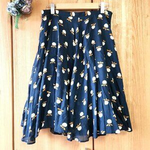 Minia Navy Knee-Length Flared Skirt With Apple Chiffon